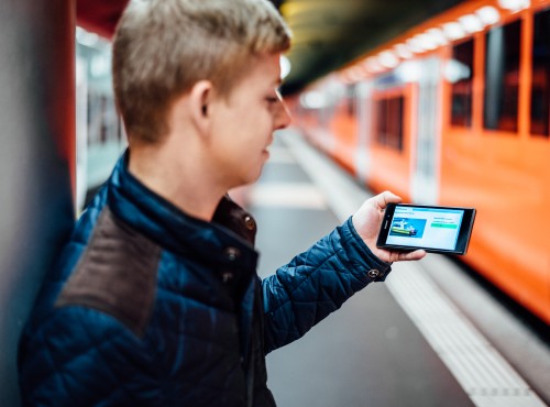 Alle Theoriefragen für den Segelschein und Bootsschein finden Sie in der App Bootstheorie.ch
